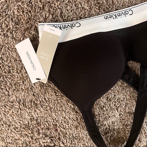 Calvin Klein Sports Bra - Picture 6 of 11